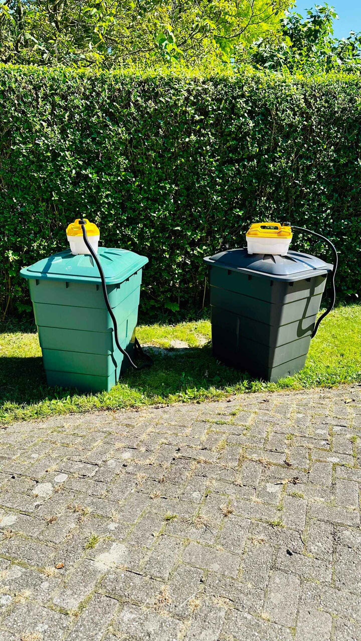 Zwarte en Groene Hooi Stomer